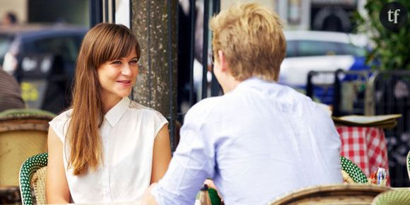 Premier rendez-vous : plus de la moitié des filles proposent de payer l’addition