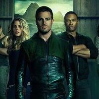 Arrow Saison 2 : Stephen Amell se dévoile sur une nouvelle affiche