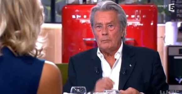 C à vous : Alain Delon fait polémique en parlant des homosexuels