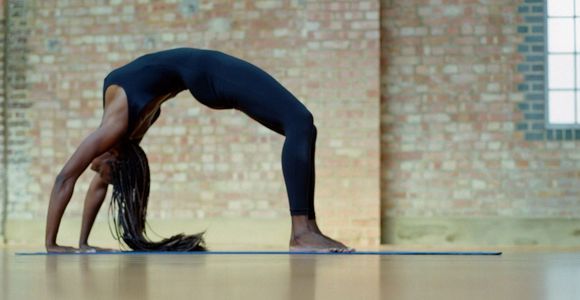 Les femmes croient aux vertus du yoga pour lutter contre le cancer