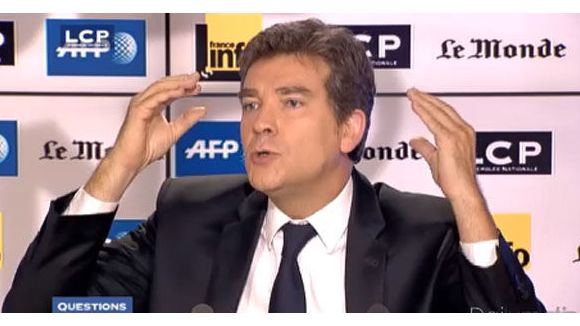 Arnaud Montebourg perd son calme : "Vous avez un problème avec votre cerveau !"
