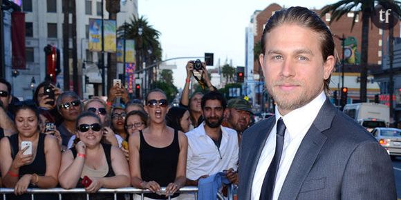 "Fifty Shades of Grey" : Charlie Hunnam trop frileux pour jouer le rôle de Christian Grey ?