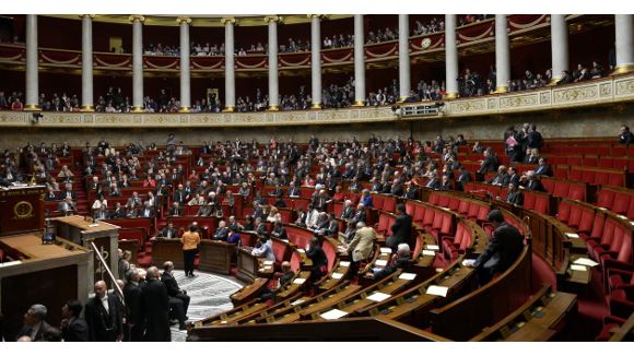 Sexisme à l'Assemblée : nouveau dérapage d'un député UMP, Bernard Accoyer