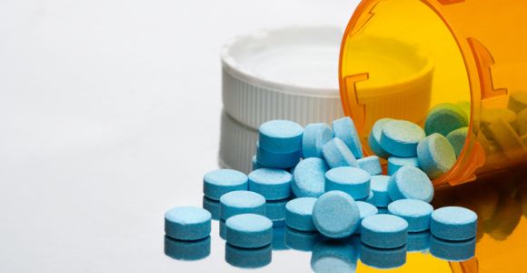 Antibiotiques : pourquoi seront-ils bientôt vendus à l'unité ? 