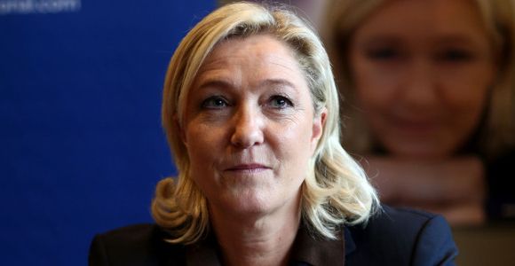 Marine Le Pen : "La Voix du Nord" surveille-t-elle les candidats du FN ?