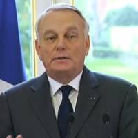 Écotaxe : "Suspension n'est pas supression", se défend Jean-Marc Ayrault