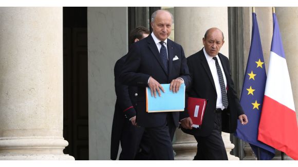 Les ex-otages du Niger de retour en France en fin de matinée