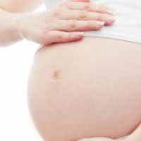 USA : une loi interdit de toucher le ventre d’une femme enceinte sans son autorisation