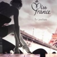 Miss France 2014 : Marine Lorphelin présente le parfum officiel