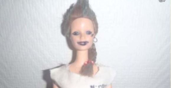 Le Bon Coin : une Barbie rebelle qui sort de prison