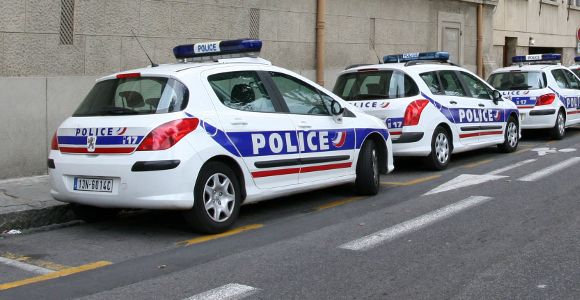 Une jeune fille de 14 ans piégée sur un site de chat et violée