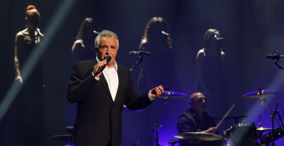 Michel Sardou, malade, annule les dernières dates de sa tournée