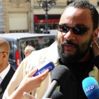 Dieudonné se vante du soutien de 100 000 personnes contre la Licra