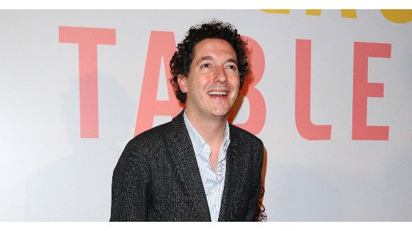 "Les garçons et Guillaume à table !" : l'extravagant Guillaume Gallienne en 4 points