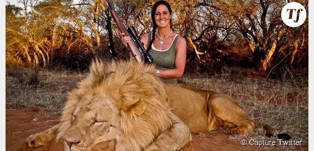 Une présentatrice tue un lion et se fait harceler sur Internet