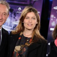 Noël 2013 : Laetitia Casta a illuminé les Champs-Élysées - vidéo