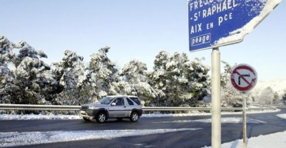 Conseils et astuces pour conduire sous la neige