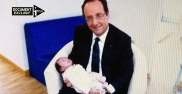 François Hollande et le bébé : d'où vient la photo qui fait jaser ?