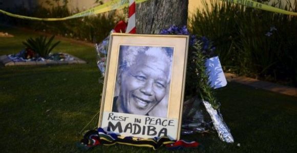 Mort de Nelson Mandela : l'hommage des stars 