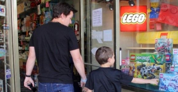 Noël 2013 : où acheter des cadeaux d'occasion qui paraissent comme neufs ?