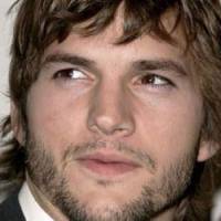 « Mon Oncle Charlie » : Ashton Kutcher, remplaçant de Charlie Sheen ?