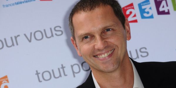 Quel Salaire Pour Emprunter 25000 Euros Thomas Hugues : quel est le salaire de l'animateur ? - Terrafemina