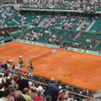 Les esprits s'échauffent pour l'ouverture de Roland-Garros