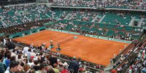Les esprits s'échauffent pour l'ouverture de Roland-Garros