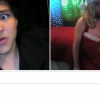 Chatroulette : après Miley Cyrus il parodie Mariah Carey - vidéo