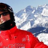 Michael Schumacher : un journaliste refait sa descente à ski - en vidéo