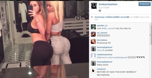 Kim Kardashian poste (encore) un selfie sexy de ses fesses sur Instagram