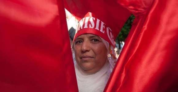 La Tunisie, 1er pays arabe à inscrire l'égalité hommes-femmes dans sa Constitution 