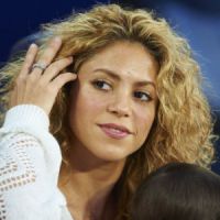 Piqué craque pour les formes de Shakira