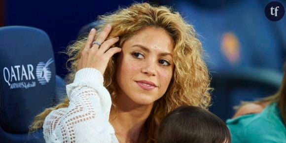 Piqué craque pour les formes de Shakira