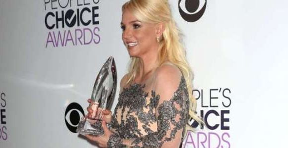 Résultats des People's Choice Awards 2014 : Sandra Bullock, Katy Perry et Vampires Diaries primés