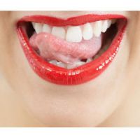 Blanchiment des dents : 6 astuces pour des dents plus blanches sans produits chimiques