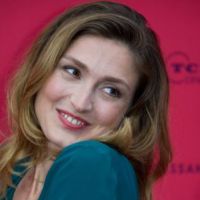 Julie Gayet enceinte, Hollande-Trierweiler, la rupture : quand la presse étrangère s'emballe