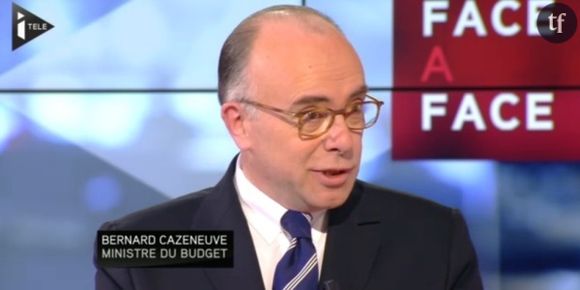 Bernard Cazeneuve appelle Julie Gayet "la compagne" de François Hollande