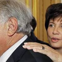 DSK : Comme Anne Sinclair, 63 % des femmes soutiendraient leur mari