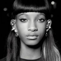 Willow Smith prend la pose pour Karl Lagerfeld