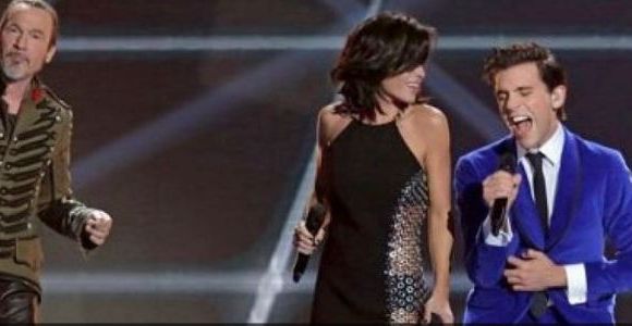 The Voice 2014 : Jenifer et sa robe noire signée Anthony Vaccarello