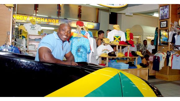 Rasta Rockett : l'équipe de bobsleigh jamaïcaine qualifiée aux JO de Sotchi 2014