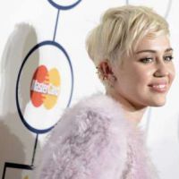 Miley Cyrus a (encore) une nouvelle coupe de cheveux