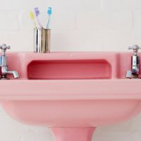 Salle de bains : 7 trucs dégoûtants qu'il ne faut plus faire