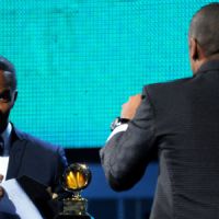 Grammy Awards 2014 : Jamie Foxx drague lourdement Beyoncé devant Jay-Z