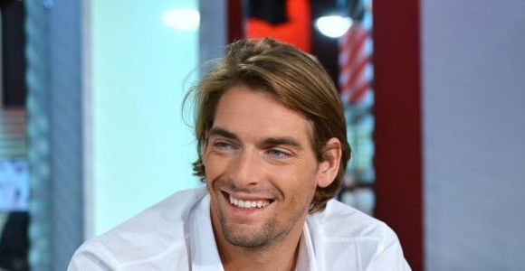 Camille Lacourt serait Gay ? Il dément la rumeur