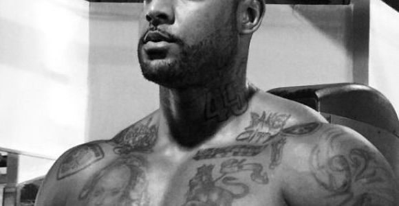 Booba aime son corps et les poses sexy sur Instagram