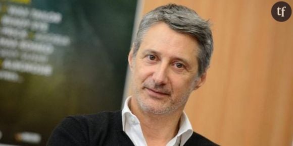 Quand Antoine de Caunes parodie "La Connasse" - vidéo