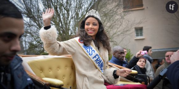 Flora Coquerel, Miss France 2014, est fan de badminton