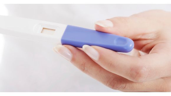 Les tests de grossesse et d'ovulation bientôt vendus en supermarché